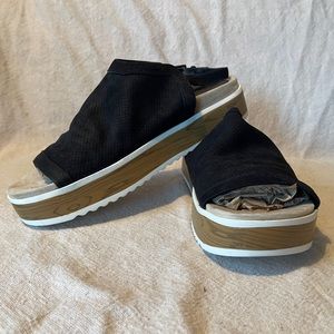 Funky comfy black suede platform sandals by NAYA, sz10.